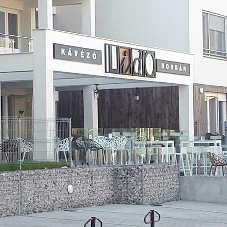 Lido Riviera Apartman 巴拉通雷勒 外观 照片