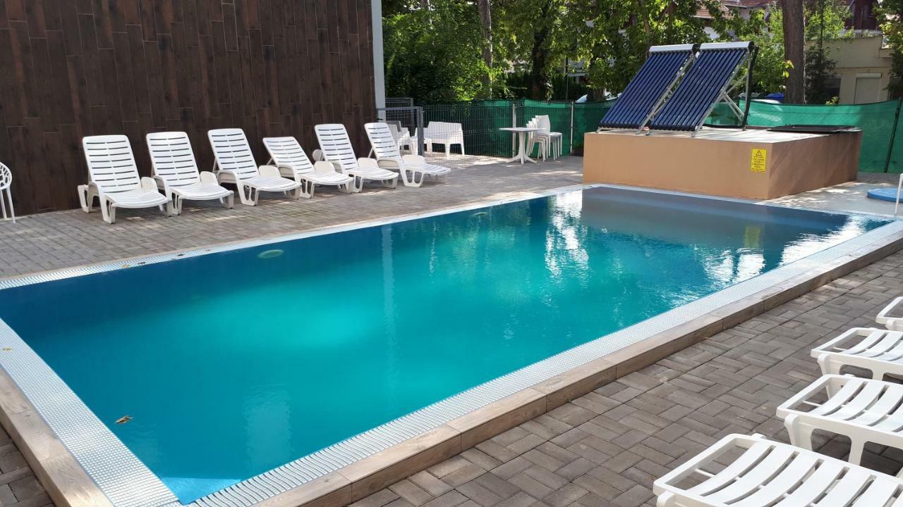Lido Riviera Apartman 巴拉通雷勒 外观 照片